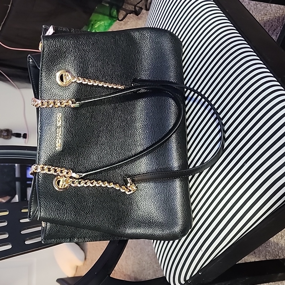 Michael kors shoulder chain tote